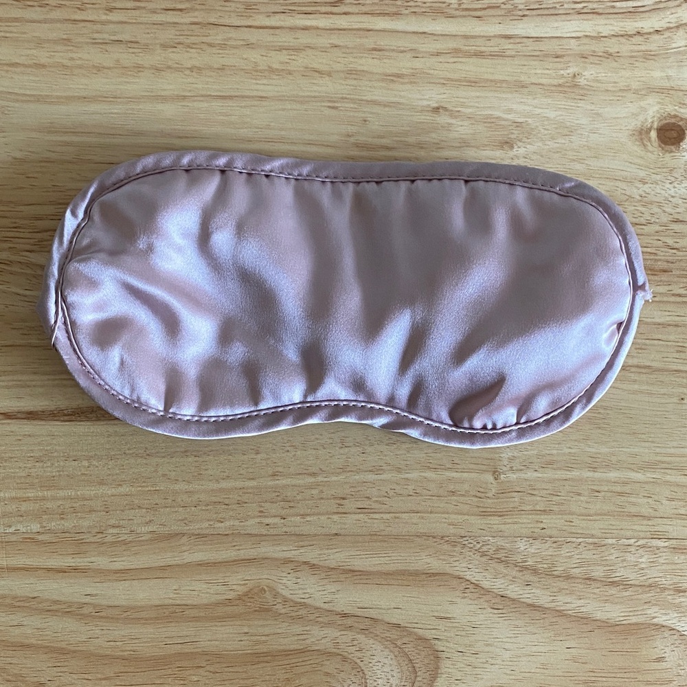 Silk Sleep Mask in Light Pink